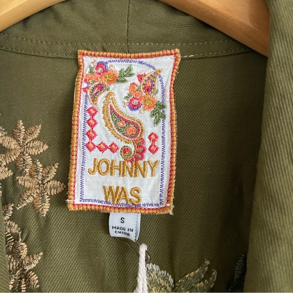 Johnny Was Shawl Collar Belted Embroidered Jacket Olive Green Size Small NWT - Picture 6 of 10